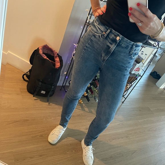 Express Skinny High Rise Ultra Hyper Stretch Size M 6/8/10 w Cute Pleats - Picture 3 of 5